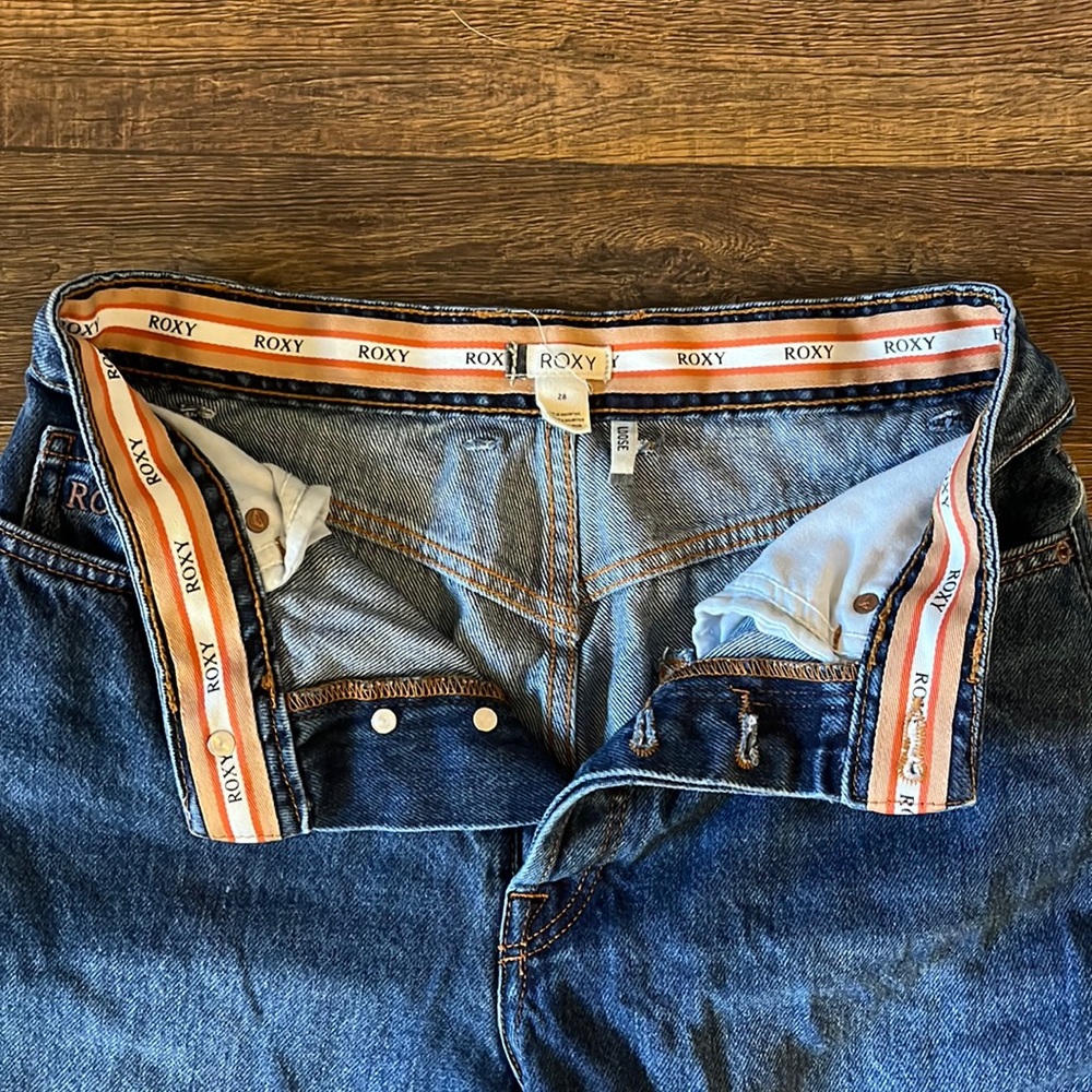Roxy Loose Jeans
